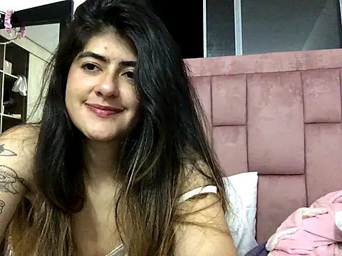 skyler1195 online show from December 4, 3:53 am