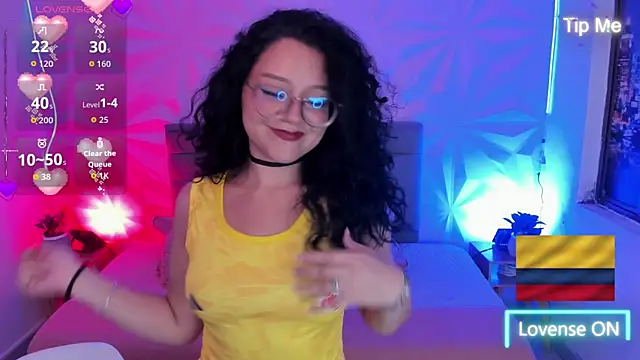 jenn cg online show from June 17, 9:16 pm