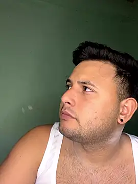 Milanyvero  online show from January 10, 3:44 am