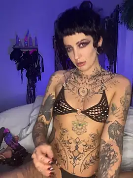 littleinkedblaise666 online show from February 13, 5:25 pm