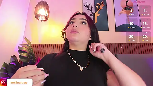 MelinaCruz online show from April 17, 2:35 am