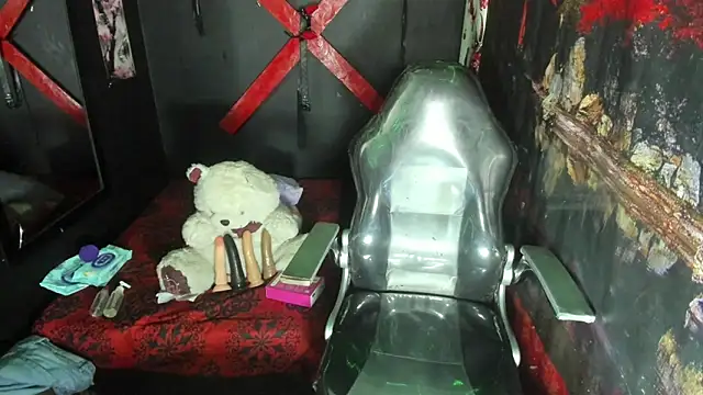 Tracy KS online show from September 25, 4:00 am