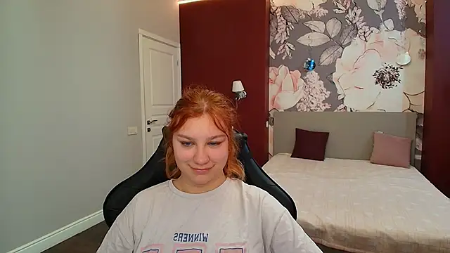 AngelinaLow online show from June 5, 11:27 am