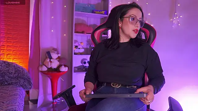 Madison Mayer online show from February 16, 5:02 pm