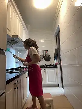 aa520uv online show from April 7, 4:47 am