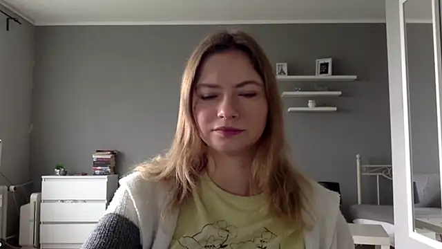 Snapshot of MillieShow chatting on September 30, 9:48 am MillieShow online show from September 30, 9:48 am