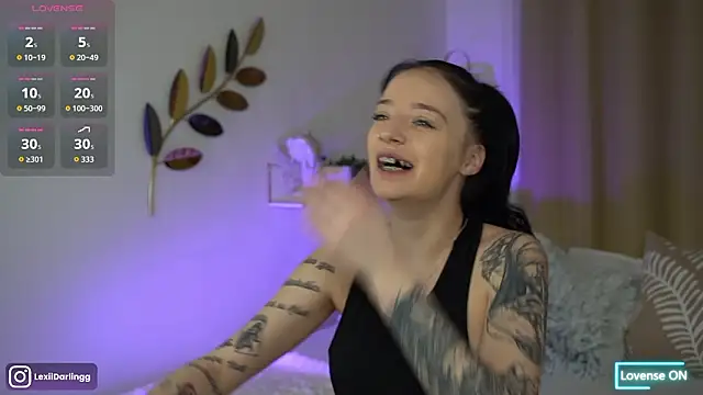 LexiiDarling online show from March 18, 5:29 pm