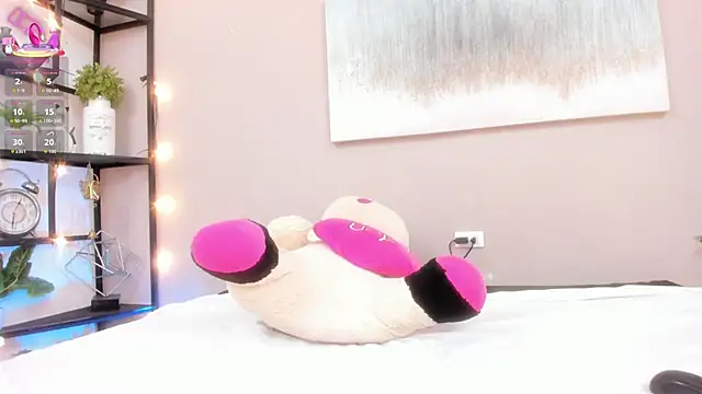 SammyDesire 10 online show from December 14, 8:25 pm