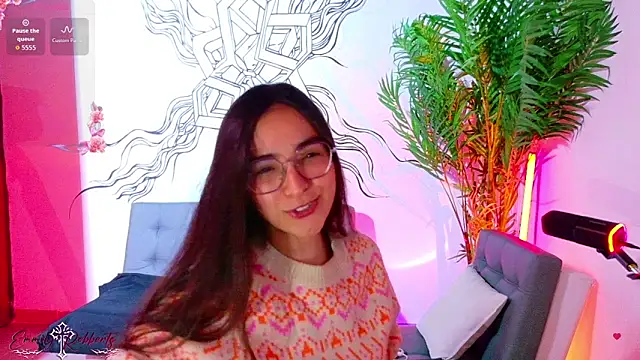 Emmi Roberts online show from February 23, 12:33 am