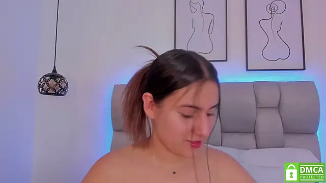 Hanna Evans   online show from April 18, 1:24 pm