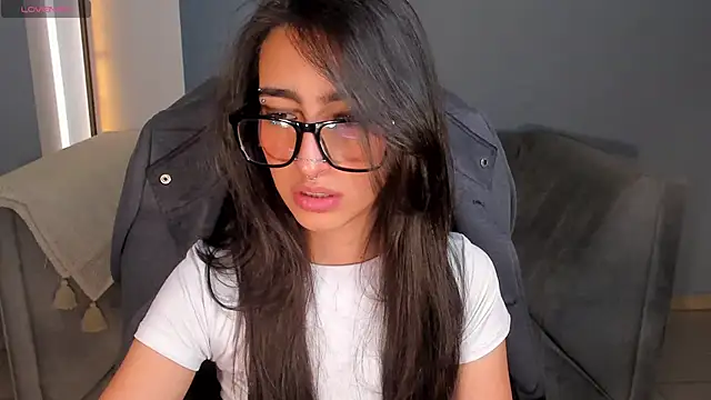 Snapshot of LarisaSmirnov chatting on September 22, 4:44 am LarisaSmirnov online show from September 22, 4:44 am