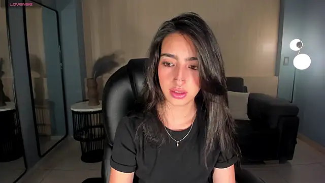 Snapshot of LarisaSmirnov chatting on September 19, 4:33 am LarisaSmirnov online show from September 19, 4:33 am
