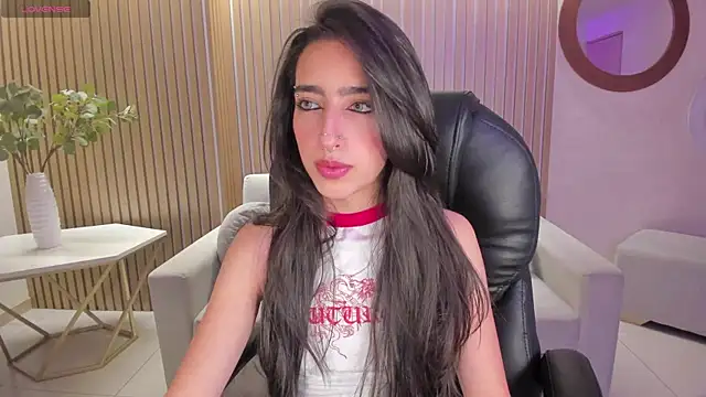 Snapshot of LarisaSmirnov chatting on September 26, 4:21 am LarisaSmirnov online show from September 26, 4:21 am