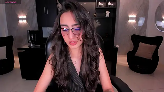 LarisaSmirnov online show from February 18, 3:49 am