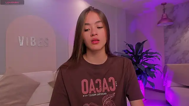 MaiaCollins online show from September 30, 6:13 pm