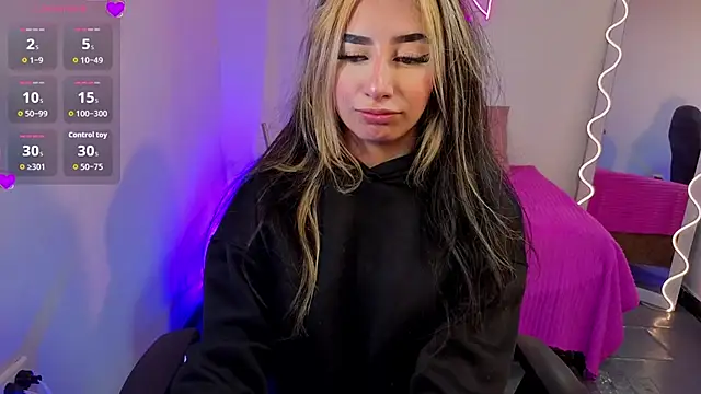 Malory tay1 online show from September 12, 6:59 pm