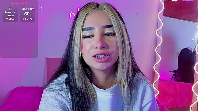 Malory tay1 online show from November 19, 7:03 pm