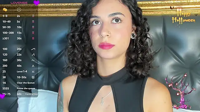 AliceStevens  online show from October 23, 1:06 pm