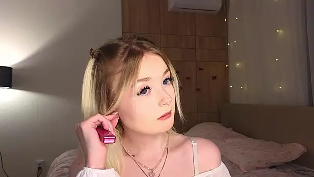 minigirl online show from February 27, 4:29 pm