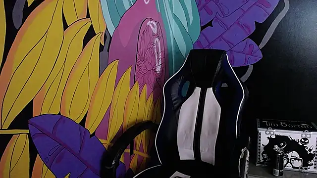 Vixennp online show from December 3, 4:48 am