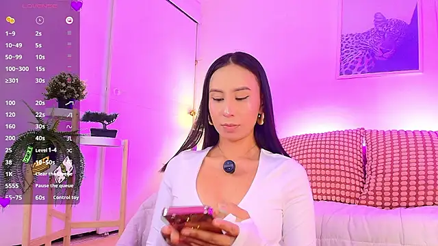 Valen ross  online show from February 12, 1:07 am