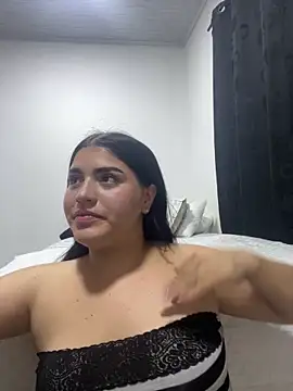 pareja curiosa19 online show from January 19, 3:03 am