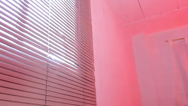 Snapshot of Alana_blum10 chatting on October 4, 10:36 pm Alana blum10 online show from October 4, 10:36 pm