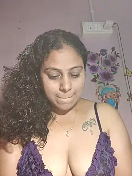 JENNIFERtamil online show from November 21, 4:42 pm