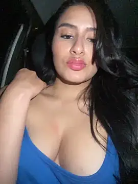 andrea gomes  online show from March 11, 8:40 am