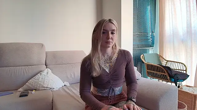 tattoobbgirl online show from February 24, 1:43 pm