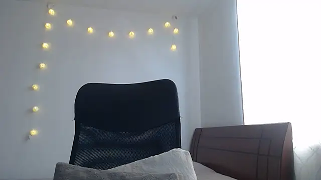 nalafoster online show from November 17, 3:57 pm