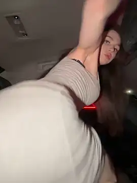 MilaBee online show from November 15, 11:00 am