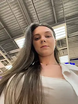 MilaBee online show from August 2, 12:52 pm