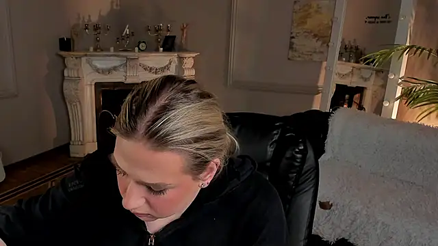 Jes Solar online show from February 12, 9:16 pm