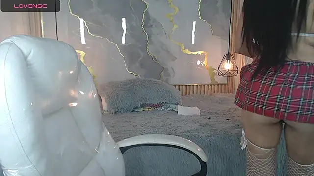 nei girl online show from October 24, 11:39 am