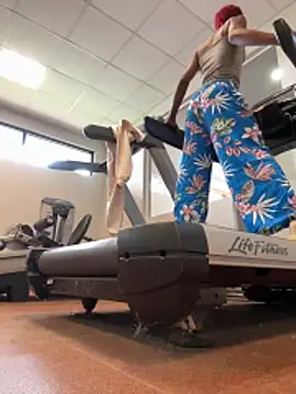 msvelvet20 online show from April 9, 8:03 pm