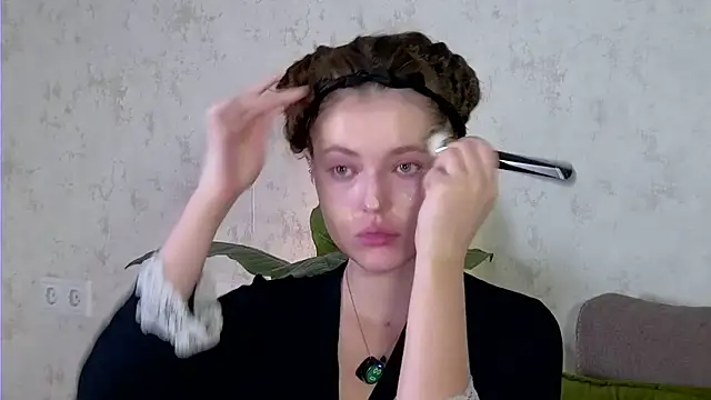 Snapshot of AshleyD_ chatting on October 13, 2:36 am AshleyD online show from October 13, 2:36 am