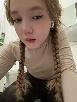 bambi lu online show from March 19, 7:07 pm