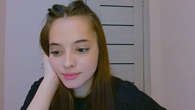 Snapshot of MelanieAlves chatting on September 16, 5:32 pm MelanieAlves online show from September 16, 5:32 pm