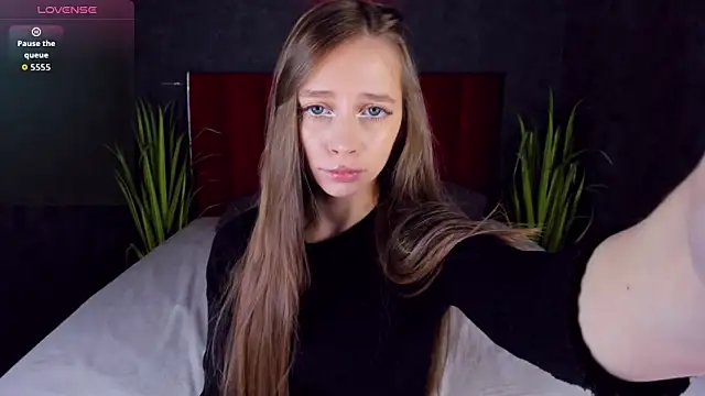 Amy Waynee online show from September 13, 11:02 pm