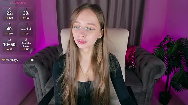 Amy Waynee online show from November 28, 4:21 pm