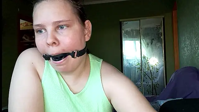 SweetPiggyx online show from May 11, 2:45 pm