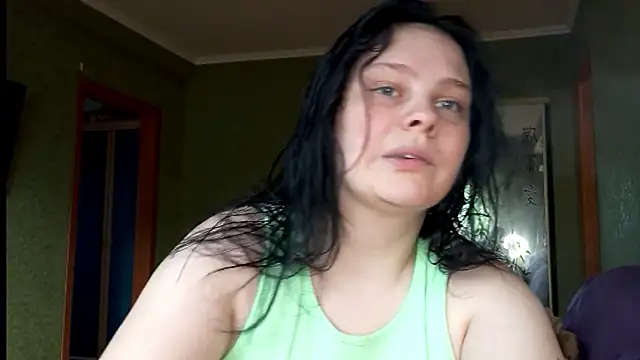 SweetPiggyx online show from May 11, 4:04 pm