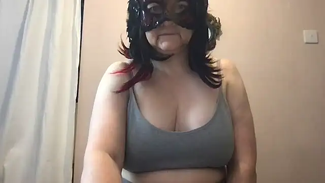 Raven Magical Milf online show from October 25, 7:49 am