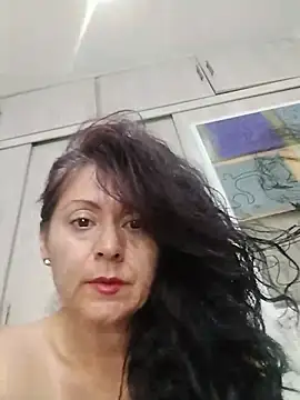 lunadicty online show from May 15, 11:51 pm