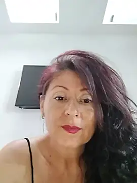 lunadicty online show from June 25, 8:21 pm