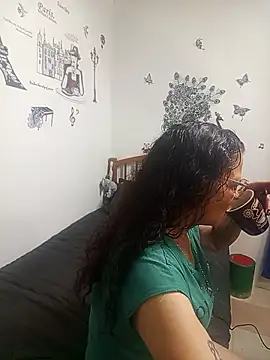 katrina perez online show from March 4, 10:38 pm