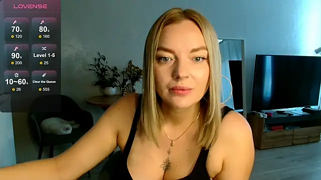 Snapshot of Eva___forever chatting on September 16, 2:08 am Eva   forever online show from September 16, 2:08 am