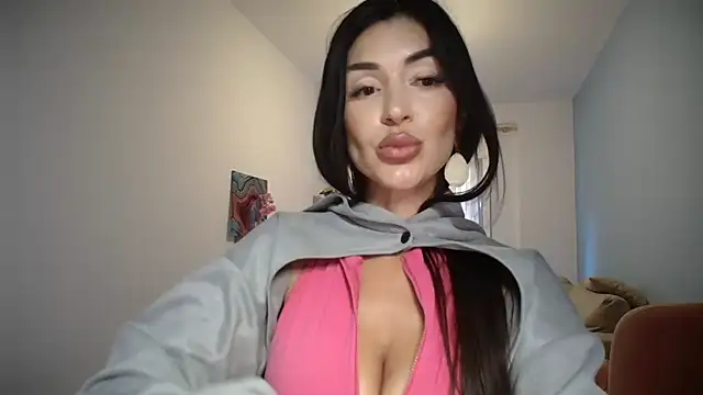 Snapshot of Bellavita_ chatting on October 3, 2:44 pm Bellavita online show from October 3, 2:44 pm