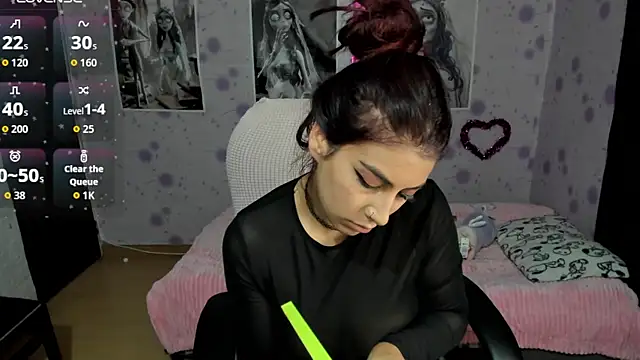 Medussa katt online show from December 17, 10:14 pm